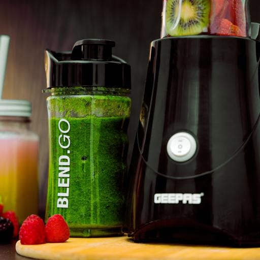 Geepas 300W Personal Blender (Smoothie Maker) with Two BPA-Free Tritan Plastic Sport Bottles, GSB44075 - Image 3