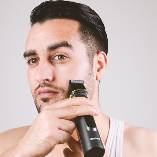 Geepas GTR56026 14 in1 Grooming Kit - Magnetic Suction Charging Mode| 60 Minutes Working | Lithium Battery| Indicator Life| Ideal for Short & Long Hair - Image 3